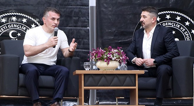 Dünya şampiyonu güreşçiden gençlere öğüt