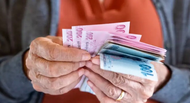 Emekli aylığı farkının ödeneceği tarih belli oldu