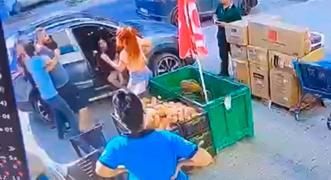 Erkek arkadaşı tarafından sokak ortasında darbedildi