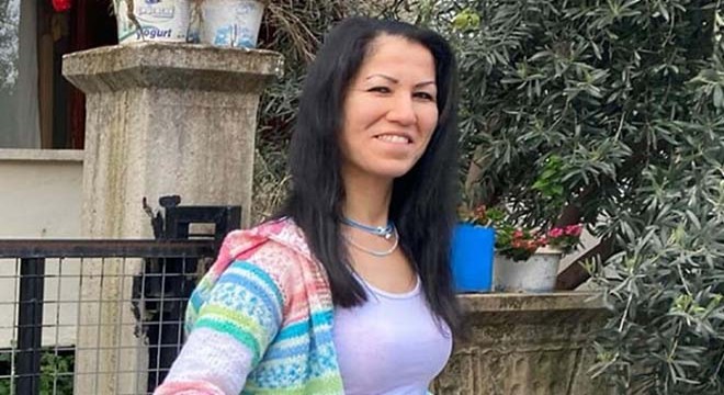 Eşi tarafından öldürülen Sermin'in tabutunu kadınlar taşıdı