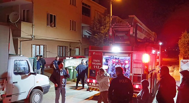 Eski eşinin yaşadığı eve benzin dolu şişe atıp yangın çıkardı