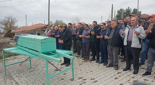 Eski sevgilisinin öldürdüğü Gülhan, toprağa verildi