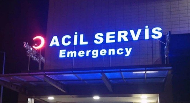 Evin 2'nci katından düşüp yaralandı