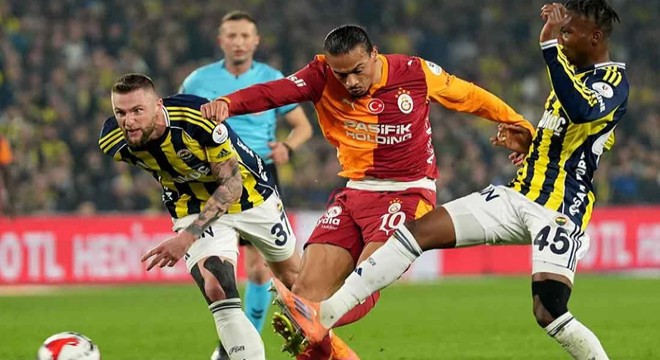 Galatasaray- Fenerbahçe derbisinin saati değişti