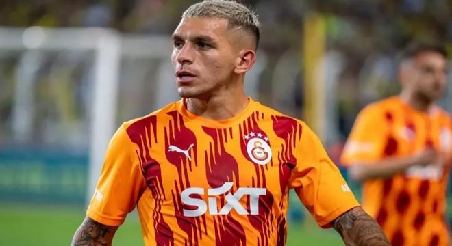 Galatasaraylı futbolcu Torreira'ya yumruklu saldırı