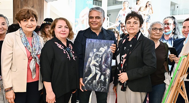 ‘Geleceğin Renkleri' Muratpaşa'da kapılarını açtı