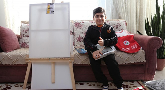 Genç ressamın hayalleri, Engelsiz Sanat Projesi ile renklendi