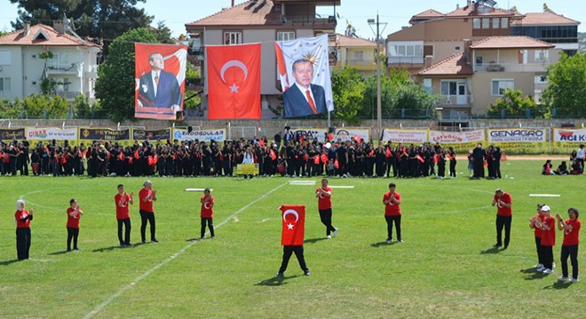 Korkuteli’nde Gençlik ve Spor Bayramı kutlandı