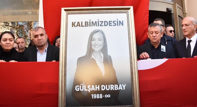 Gülşah Durbay için belediye önünde tören