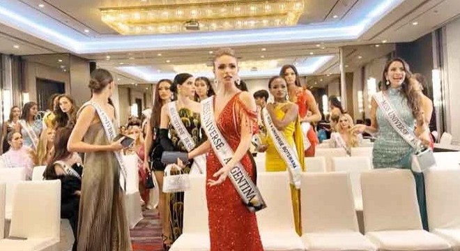 Güzellik Yarışması'nda skandal hareket