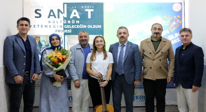 Hayırsever aileden Antalya'da okula müzik sınıfı