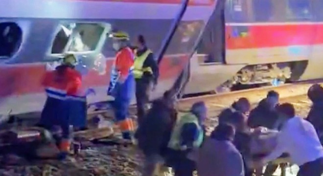 Hızlı tren faciası: Çok sayıda can kaybı var