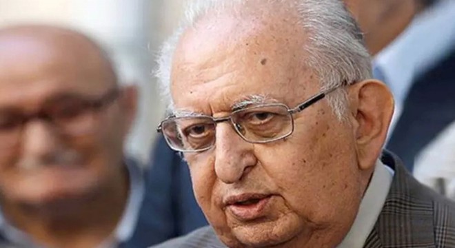 Hüsamettin Cindoruk hayatını kaybetti