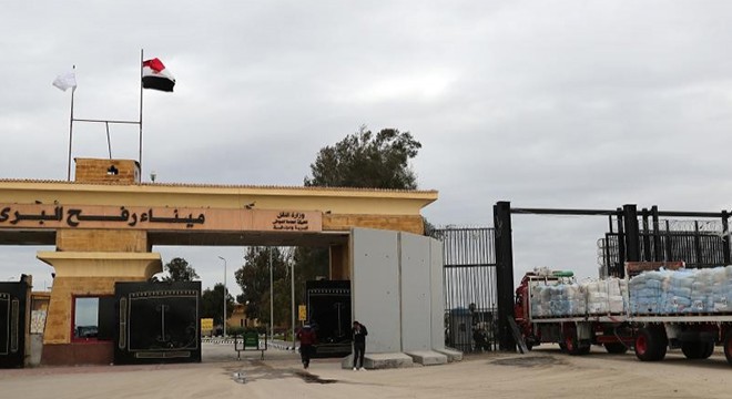 İsrail, Refah Sınır Kapısı'nı geçişlere kapattı