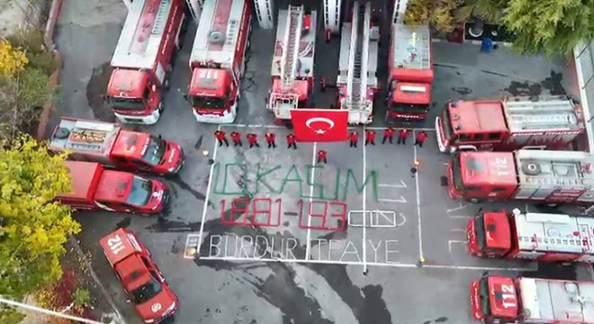 İtfaiyeciler Atatürk'ü andı
