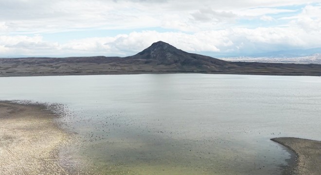 Karataş Gölü'nde su seviyesi yükseldi