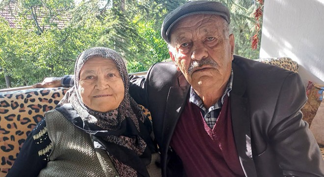 Karısını banyoda ölü buldu