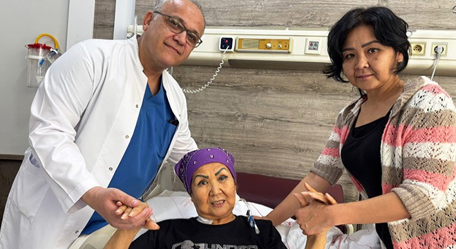 Kazakistan'dan geldiği Antalya'da sağlığına kavuştu