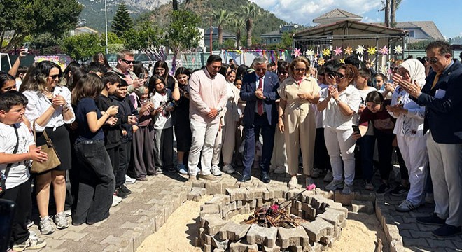 Kemer'de Hıdırellez ateşi yakıldı