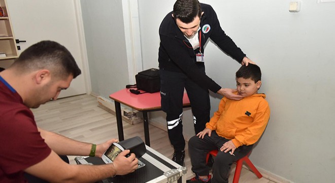 Kepez'den öğrencilere göz taraması