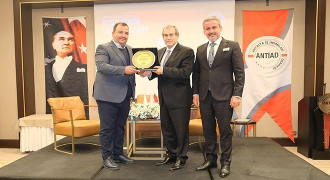 Köleoğlu: Antalya'nın ekonomik geleceğini şekillendiriyoruz