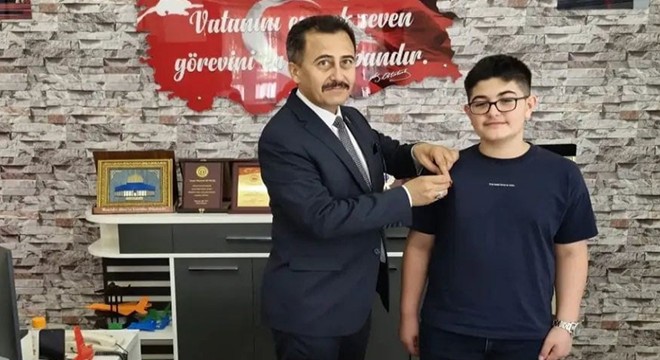 LGS birincisi altınla ödüllendirildi