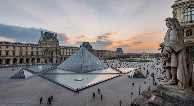 Louvre soyguncusu fenomen çıktı