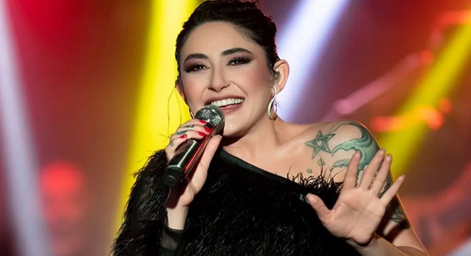 Melek Mosso hayranlarını korkuttu