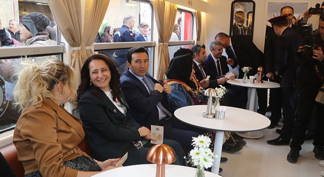 Millet kıraathanesi, gar atölye ve gar kafe açıldı