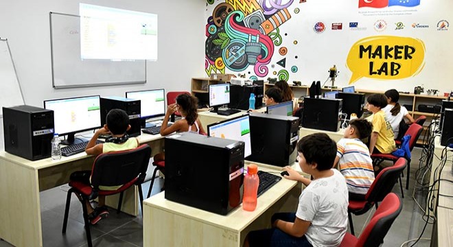 Muratpaşa'da robotik kodlama eğitimi başlıyor