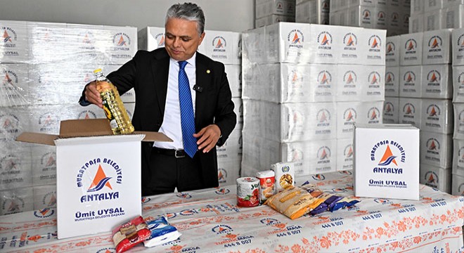 Muratpaşa'dan gerçek ihtiyaç sahiplerine gıda kolisi