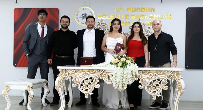 Nikah salonunda 26.06.2026 yoğunluğu