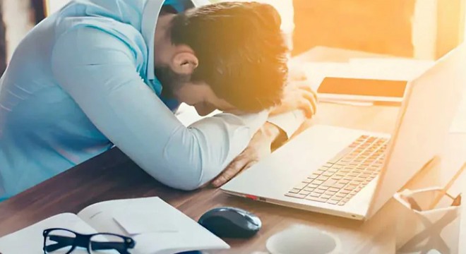 Nöbette uyuyan arkadaşını ihbar etti, hapis cezası aldı