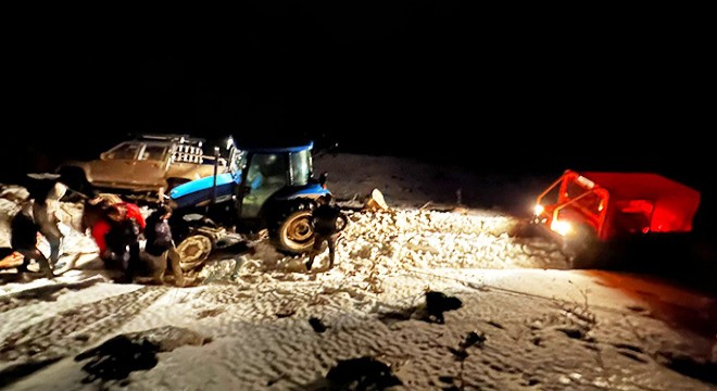 Off-road için gittikleri dağda mahsur kalanlar kurtarıldı