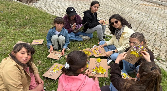 Öğrenciler, bahar şenliğinde eğlendi