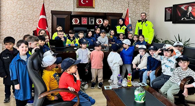 Öğrencilere trafik eğitimi