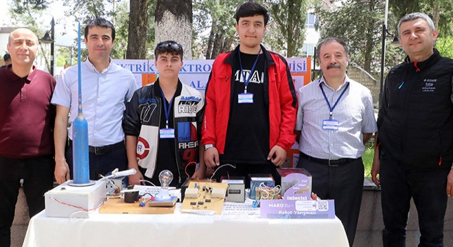 Öğrencilerin Yerli Sanayi Fuarı ilgi gördü