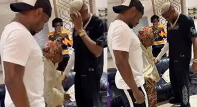 Osimhen kolunu okuttu üfletti