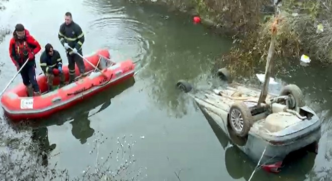 Otomobil dereye uçtu; 18 yaşındaki İsa öldü