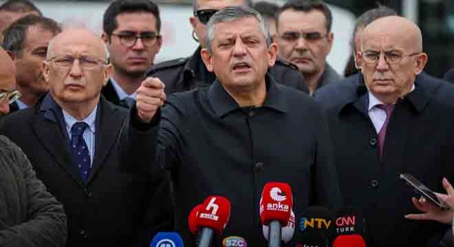 Özgür Özel'den Tanju Özcan ve İsmail Arı'ya ziyaret