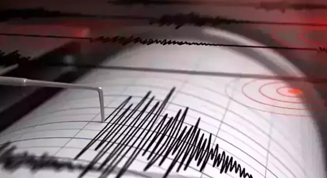 Papua Yeni Gine'de 6.5 büyüklüğünde deprem