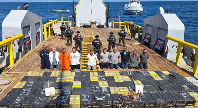 Pasifik açıklarında 6 ton kokain ele geçirildi