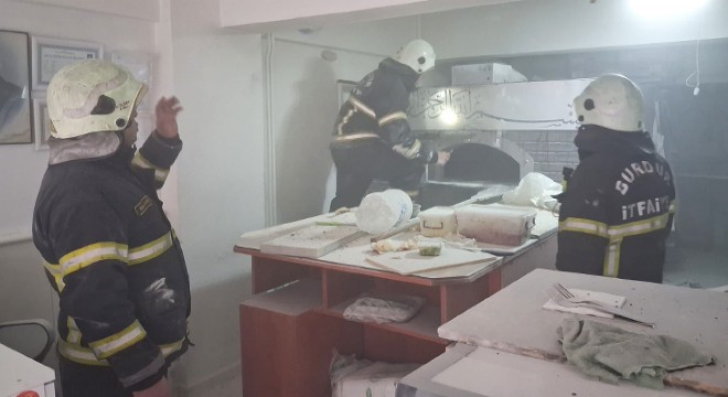 Pide salonunda doğal gaz patlaması: 1 yaralı