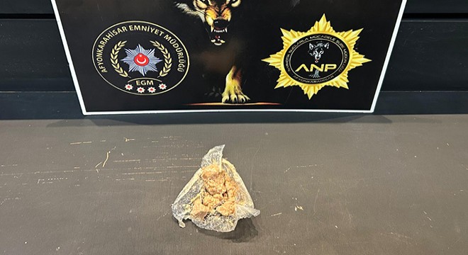 Polisin uyuşturucu operasyonlarına 4 tutuklama