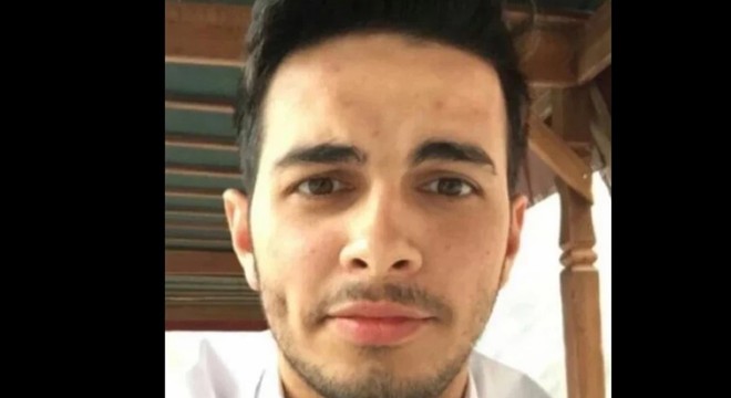 Randevu gününü beğenmedi, doktora saldırdı