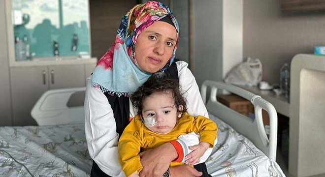 SMA'lı Kerem'in annesi: Oğlumu kardeşlerine kavuşturun