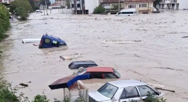 Sağanak ve dolu alarmı: 12 yaralı