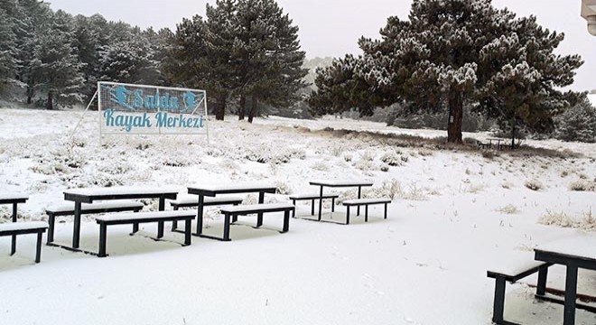 Salda'ya mevsimin ilk karı yağdı