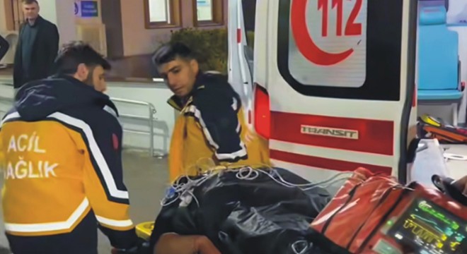 Şarampole yuvarlanan otomobilde 1 kişi öldü, 4 kişi de yaralandı