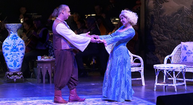 Saraydan Kız Kaçırma prömiyer yaptı